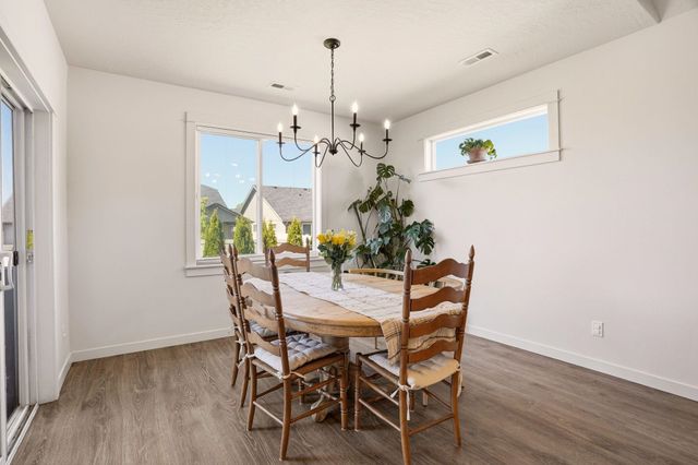 14616 E Caprio Ave, Spokane Valley, WA 99216
