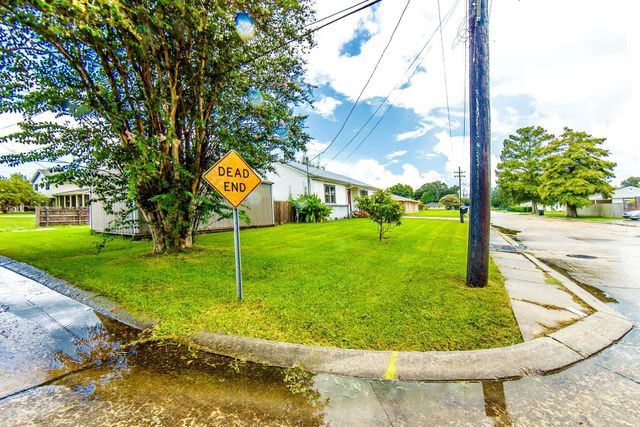 306 Jefferson Davis Drive, Houma, LA 70364