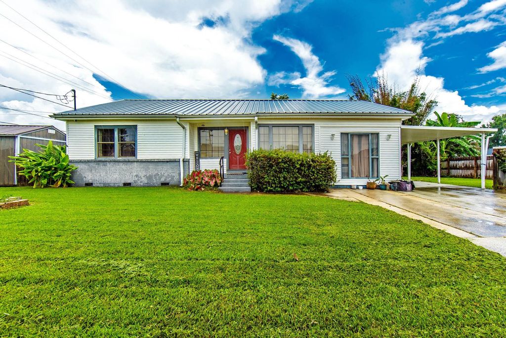 306 Jefferson Davis Drive, Houma, LA 70364