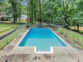 250 DAILEYS PLANTATION Drive, Mcdonough, GA 30253