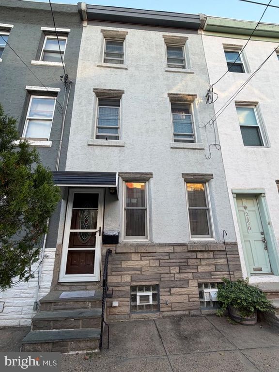 2422 E FIRTH ST, PHILADELPHIA, PA 19125 — exterior