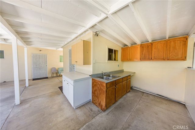 7545 Riverton, Sun Valley, CA 91352