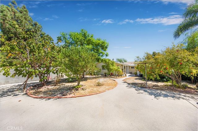 7545 Riverton, Sun Valley, CA 91352