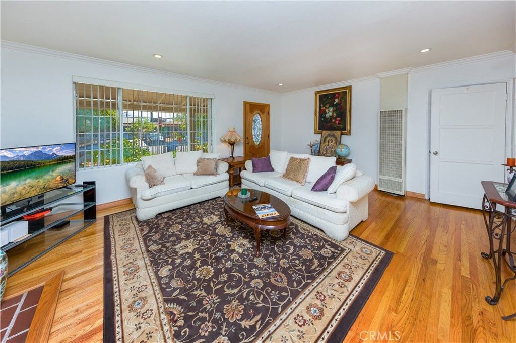 7545 Riverton, Sun Valley, CA 91352 — photo 4