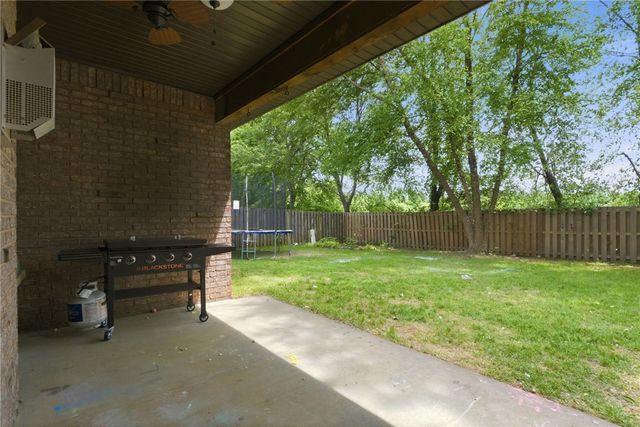 1500 Partridge RUN, Bentonville, AR 72713