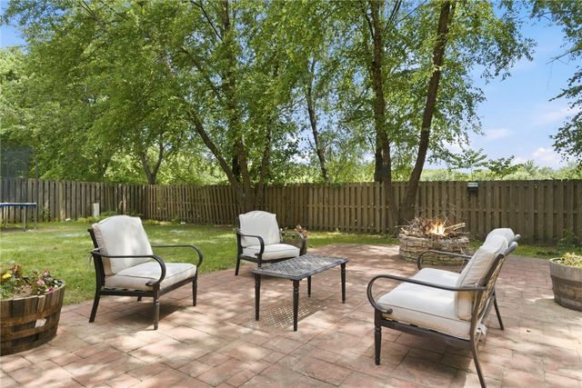 1500 Partridge RUN, Bentonville, AR 72713