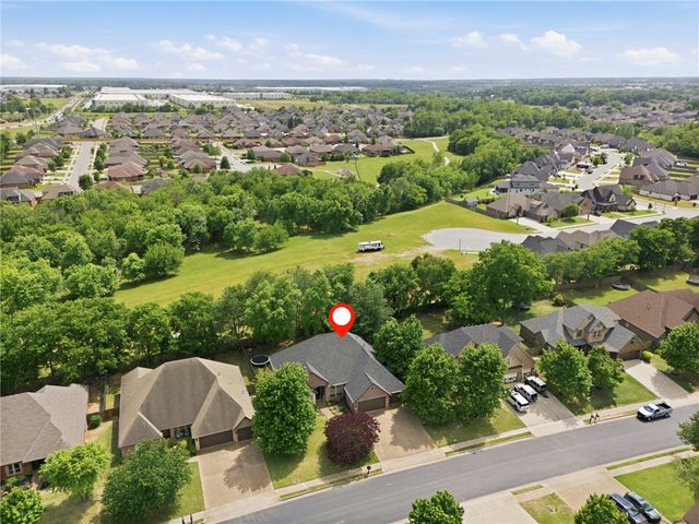 1500 Partridge RUN, Bentonville, AR 72713