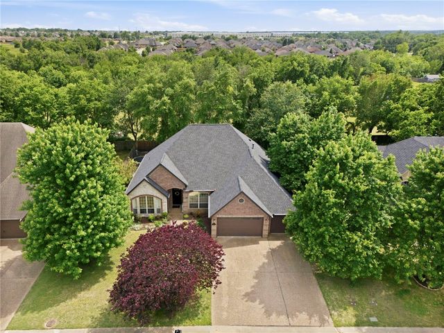 1500 Partridge RUN, Bentonville, AR 72713