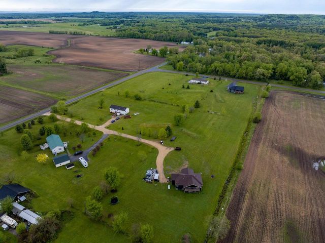 W5267 Weidling Drive, Mauston, WI 53948