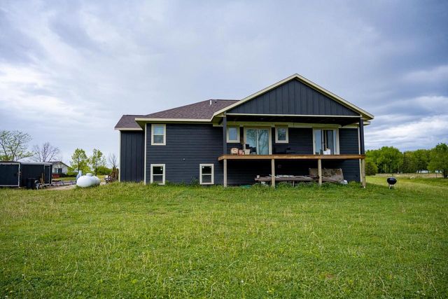 W5267 Weidling Drive, Mauston, WI 53948