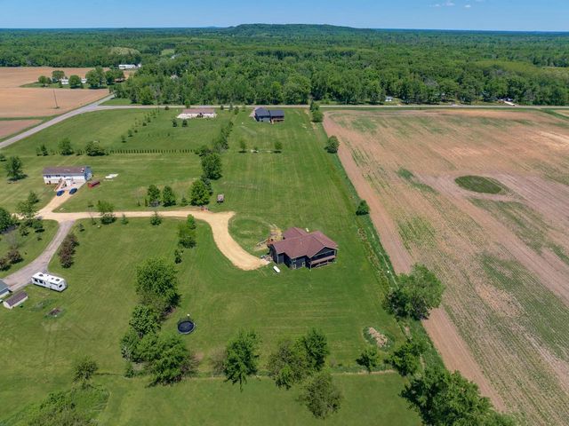 W5267 Weidling Drive, Mauston, WI 53948