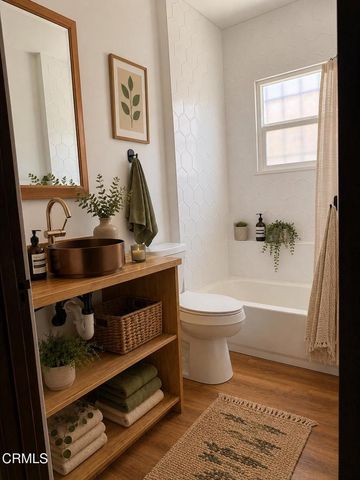 1030 W 84th, Los Angeles, CA 90044