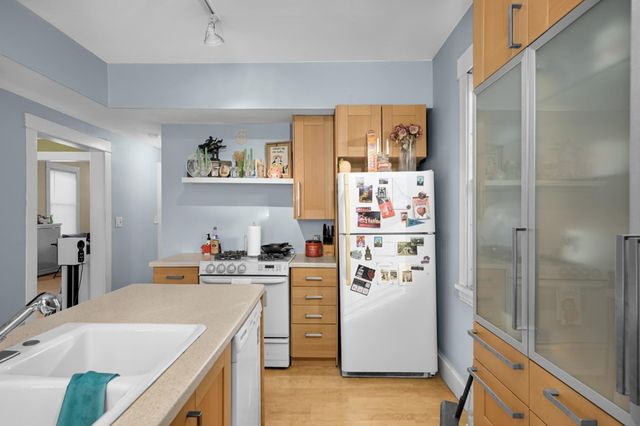 671 Canton Street, Saint Paul, MN 55102