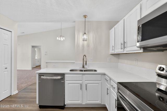 7920 MERRILL Road 615, Jacksonville, FL 32277
