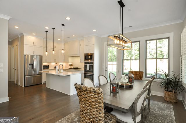 200 Dawson Drive, Woodstock, GA 30188
