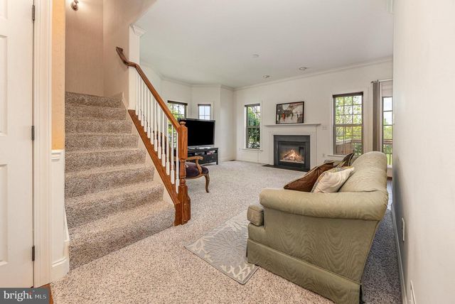 1901 ROXBURY CT, Mechanicsburg, PA 17055
