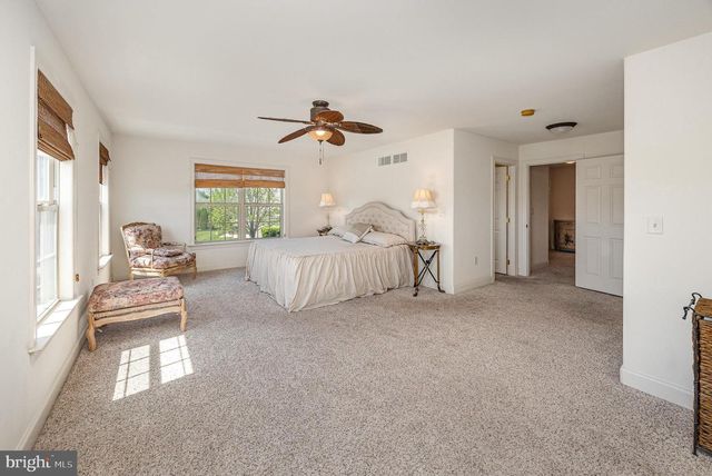 1901 ROXBURY CT, Mechanicsburg, PA 17055