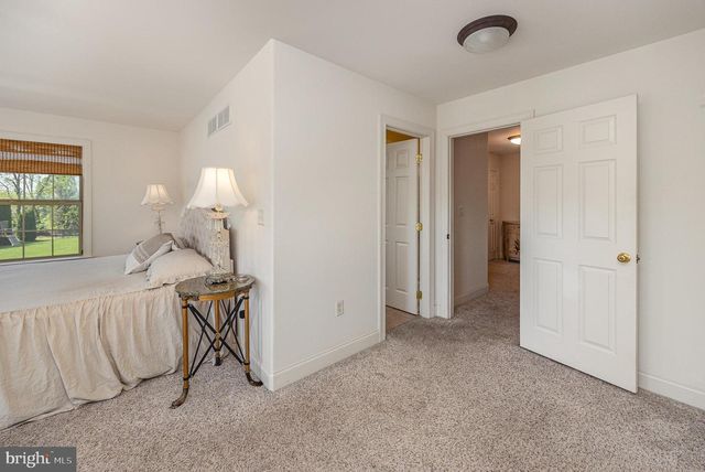 1901 ROXBURY CT, Mechanicsburg, PA 17055
