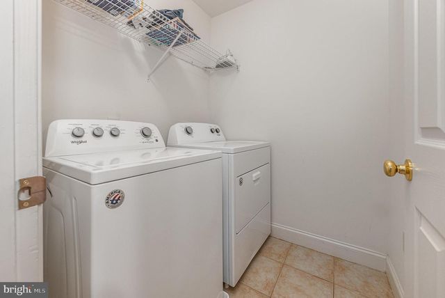 1901 ROXBURY CT, Mechanicsburg, PA 17055