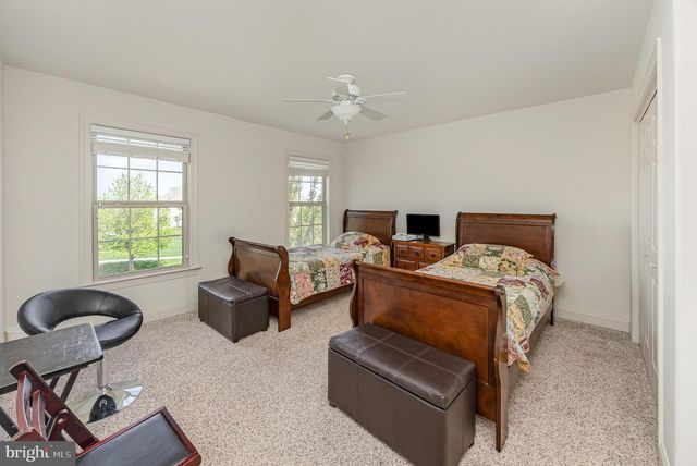 1901 ROXBURY CT, Mechanicsburg, PA 17055