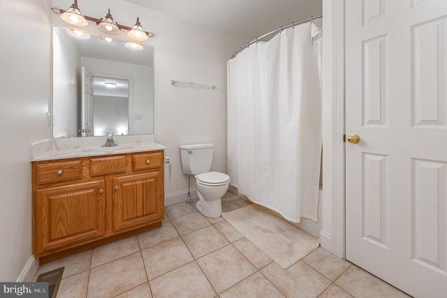 1901 ROXBURY CT, Mechanicsburg, PA 17055