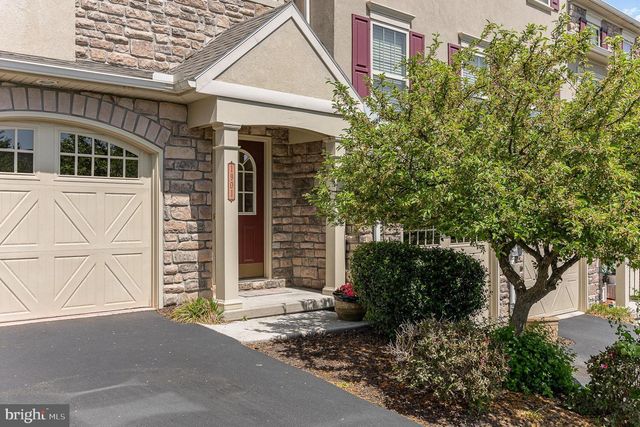 1901 ROXBURY CT, Mechanicsburg, PA 17055