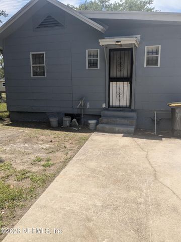 1911 W 3RD Street, Jacksonville, FL 32209