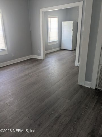 1911 W 3RD Street, Jacksonville, FL 32209