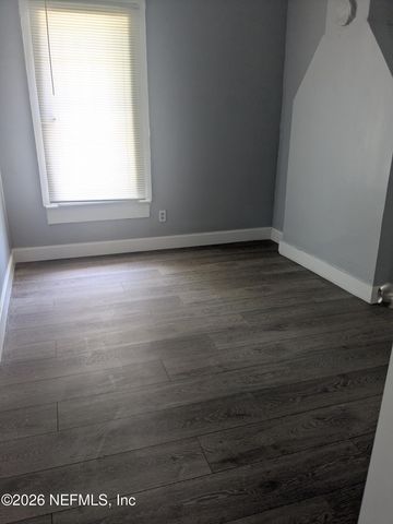 1911 W 3RD Street, Jacksonville, FL 32209