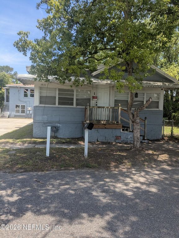 1911 W 3RD Street, Jacksonville, FL 32209