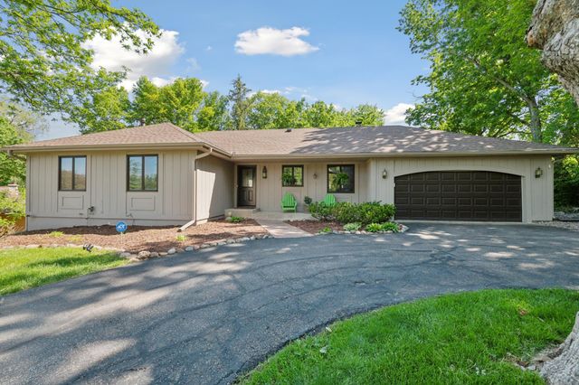 16201 Hillcrest Lane, Eden Prairie, MN 55346