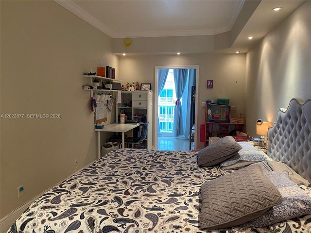 5401 Collins Avenue 339, Miami Beach, FL 33140