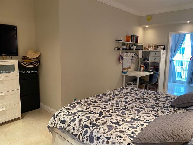 5401 Collins Avenue 339, Miami Beach, FL 33140