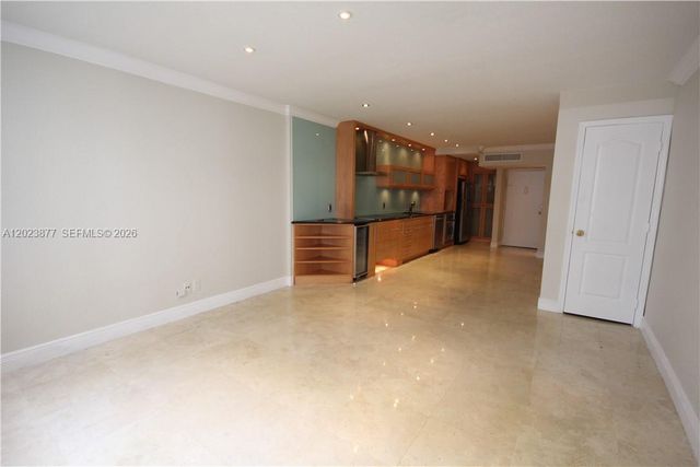 5401 Collins Avenue 339, Miami Beach, FL 33140