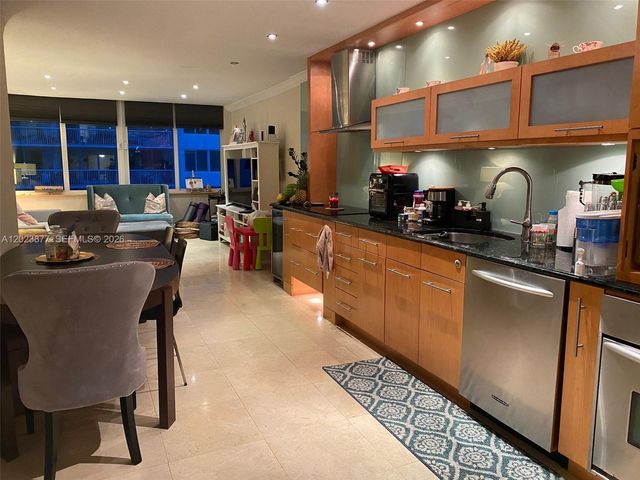 5401 Collins Avenue 339, Miami Beach, FL 33140