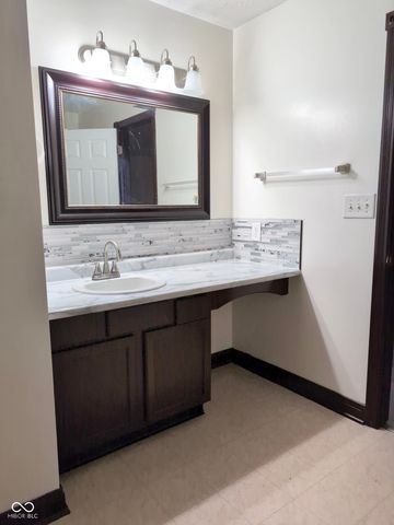 3310 Gainesville Court, Indianapolis, IN 46227