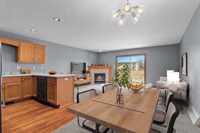 2191 TRAILSIDE LANE, De Pere, WI 54115