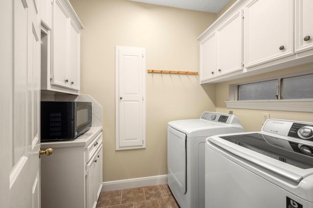 5702 Glen Pines Drive, Houston, TX 77069