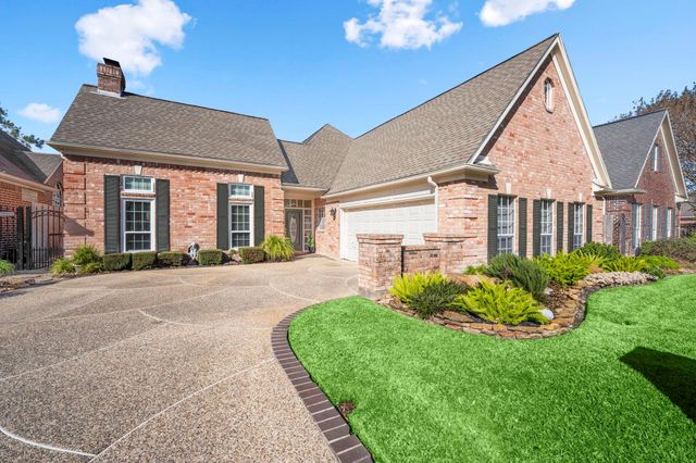 5702 Glen Pines Drive, Houston, TX 77069