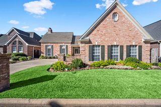 5702 Glen Pines Drive, Houston, TX 77069