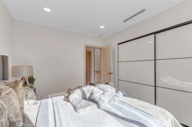 8848 Gerald Avenue, North Hills, CA 91343