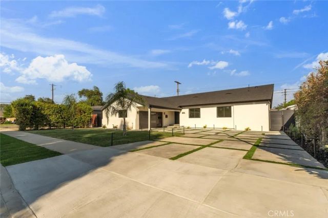 8848 Gerald Avenue, North Hills, CA 91343