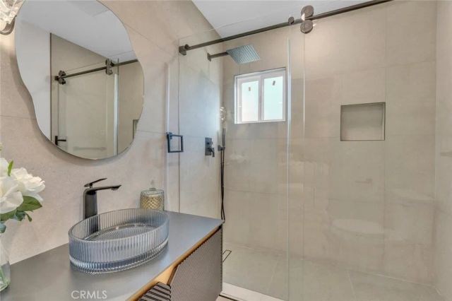 8848 Gerald Avenue, North Hills, CA 91343