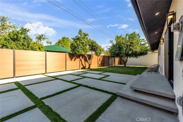 8848 Gerald Avenue, North Hills, CA 91343