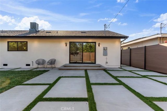 8848 Gerald Avenue, North Hills, CA 91343