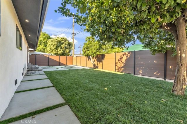 8848 Gerald Avenue, North Hills, CA 91343