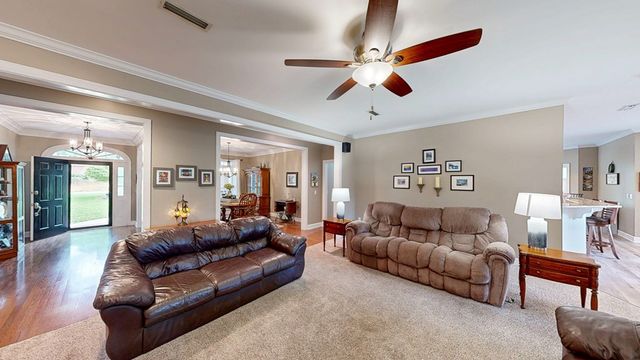 201 Bent Oak Drive, Dothan, AL 36303