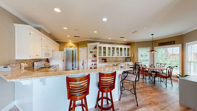 201 Bent Oak Drive, Dothan, AL 36303