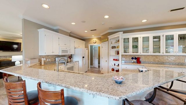 201 Bent Oak Drive, Dothan, AL 36303
