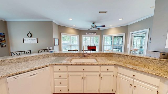 201 Bent Oak Drive, Dothan, AL 36303
